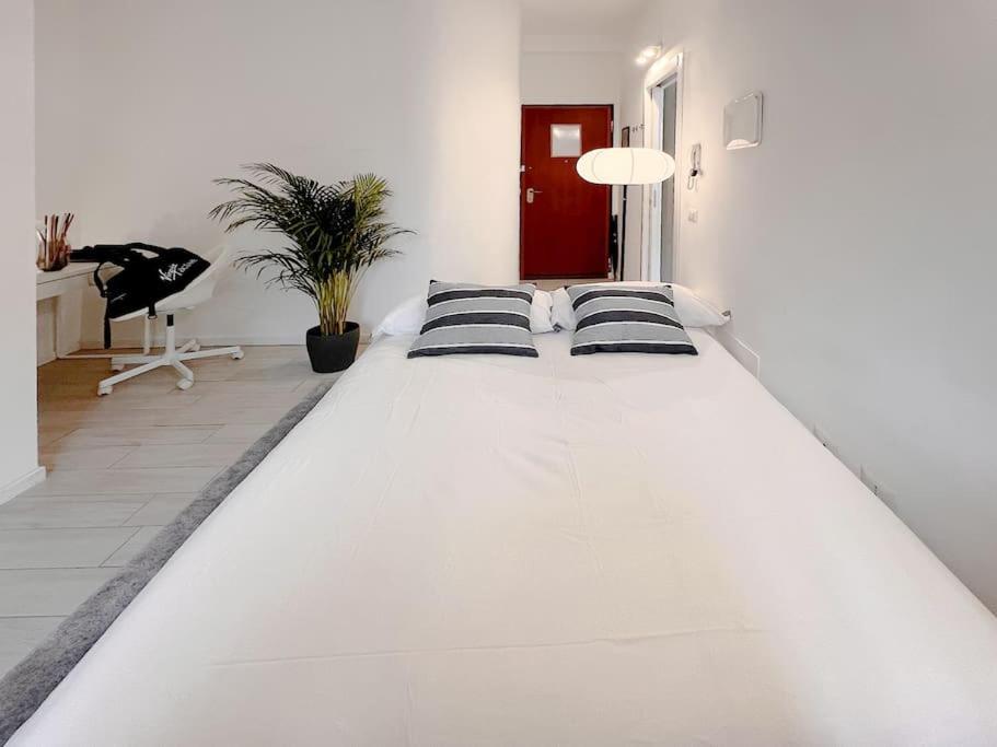 20 Min Duomo - Modern Apartment Milano Ngoại thất bức ảnh