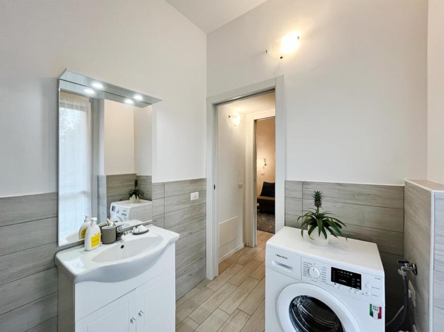 20 Min Duomo - Modern Apartment Milano Ngoại thất bức ảnh